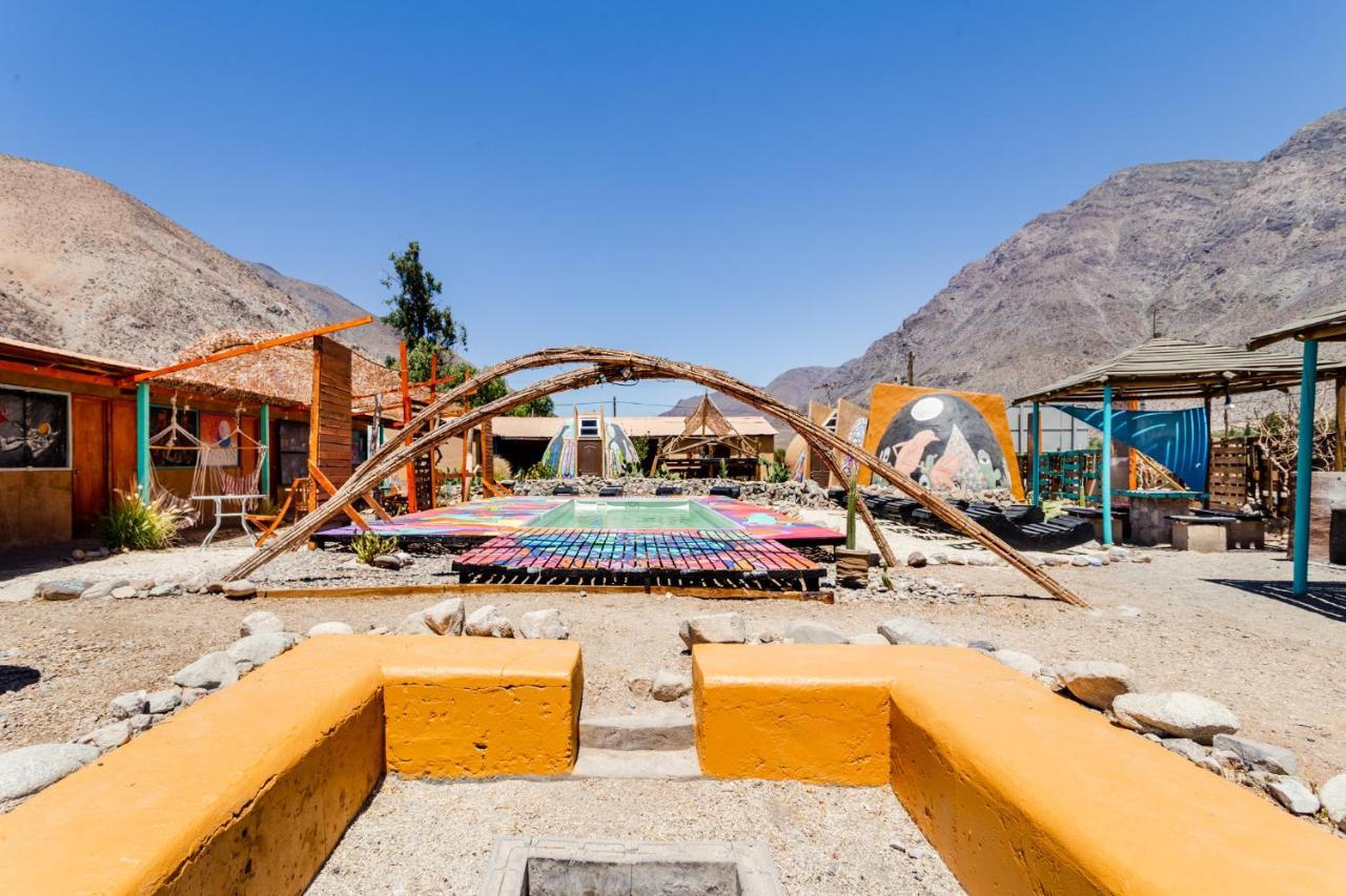 Hostal Cosmo Elqui Rivadavia Exteriör bild